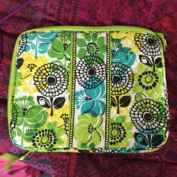 Vera Bradley laptop case - Picture 2 of 3